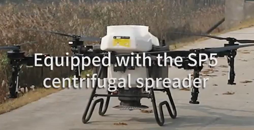 Topxgun FP600 Agricultural Drone Fertilizer Spreading Operation